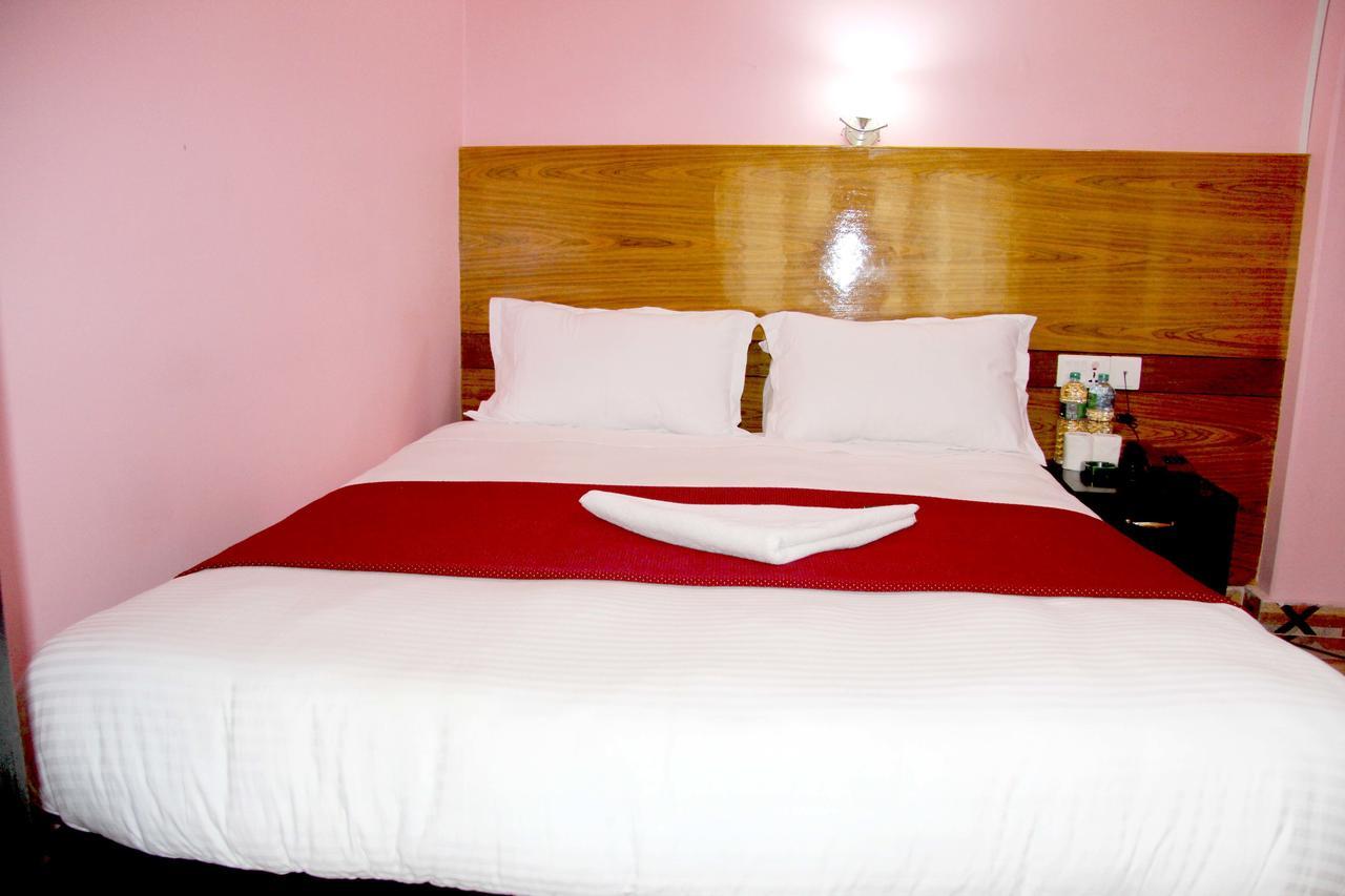 Hotel Buttercup Ποκάρα Εξωτερικό φωτογραφία