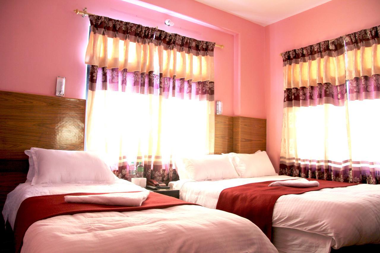 Hotel Buttercup Ποκάρα Εξωτερικό φωτογραφία