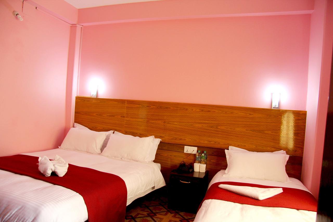 Hotel Buttercup Ποκάρα Εξωτερικό φωτογραφία