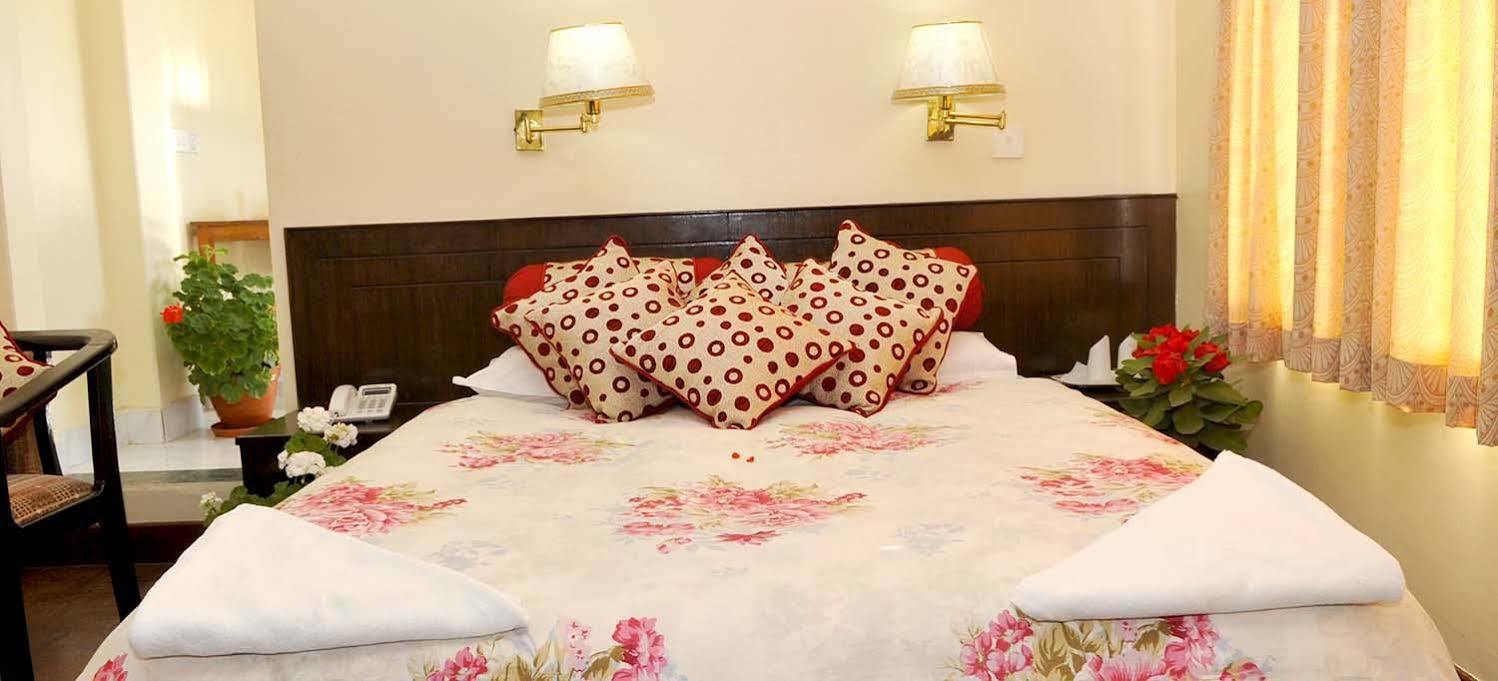 Hotel Buttercup Ποκάρα Εξωτερικό φωτογραφία