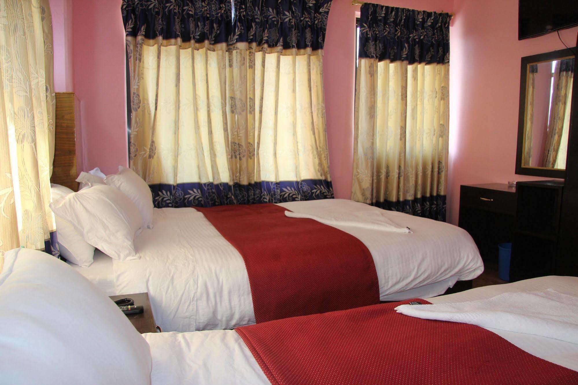Hotel Buttercup Ποκάρα Εξωτερικό φωτογραφία