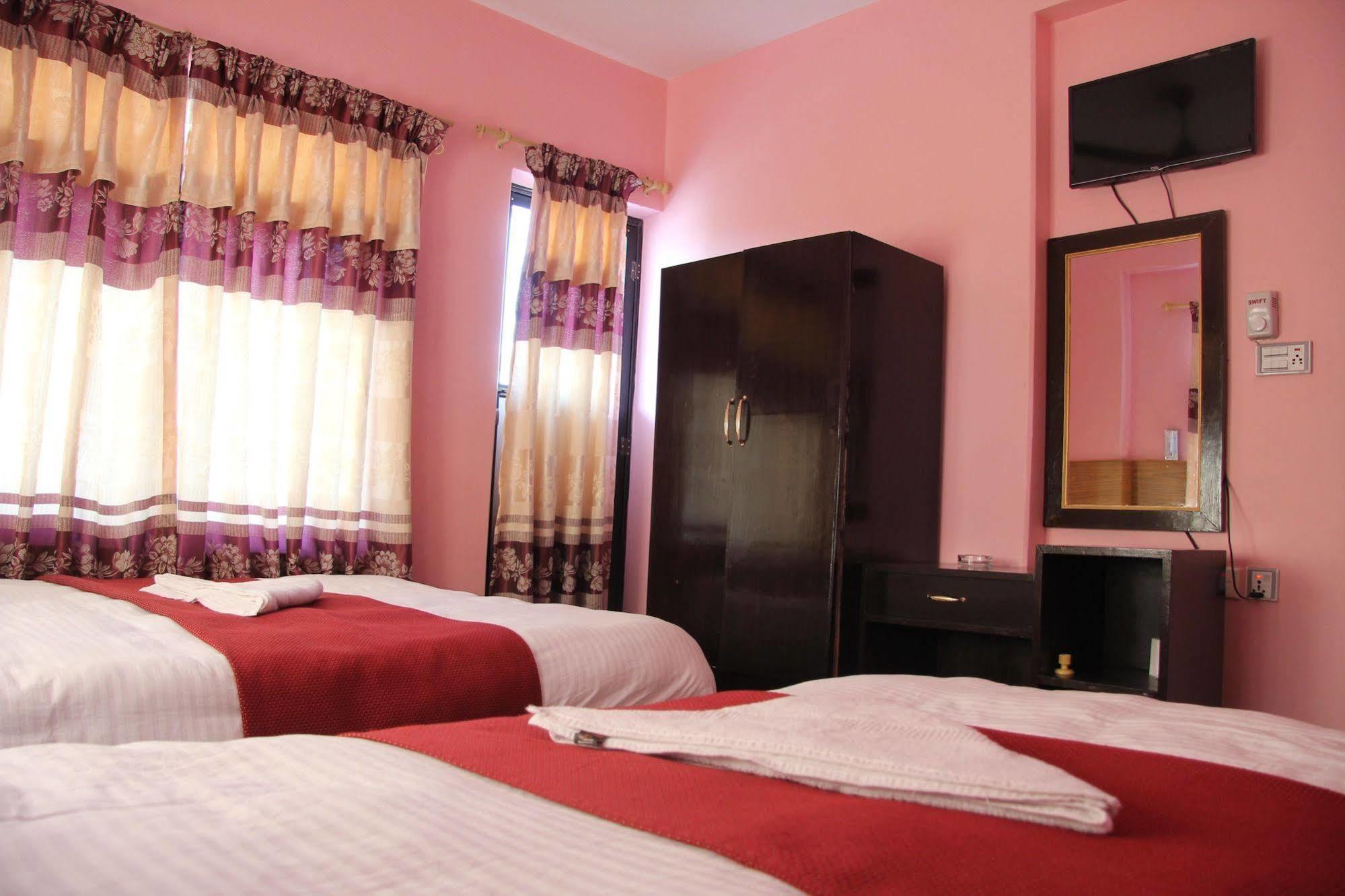 Hotel Buttercup Ποκάρα Εξωτερικό φωτογραφία