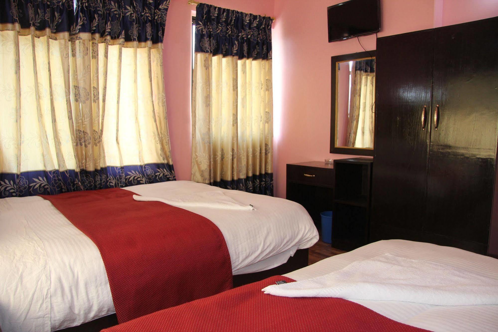Hotel Buttercup Ποκάρα Εξωτερικό φωτογραφία