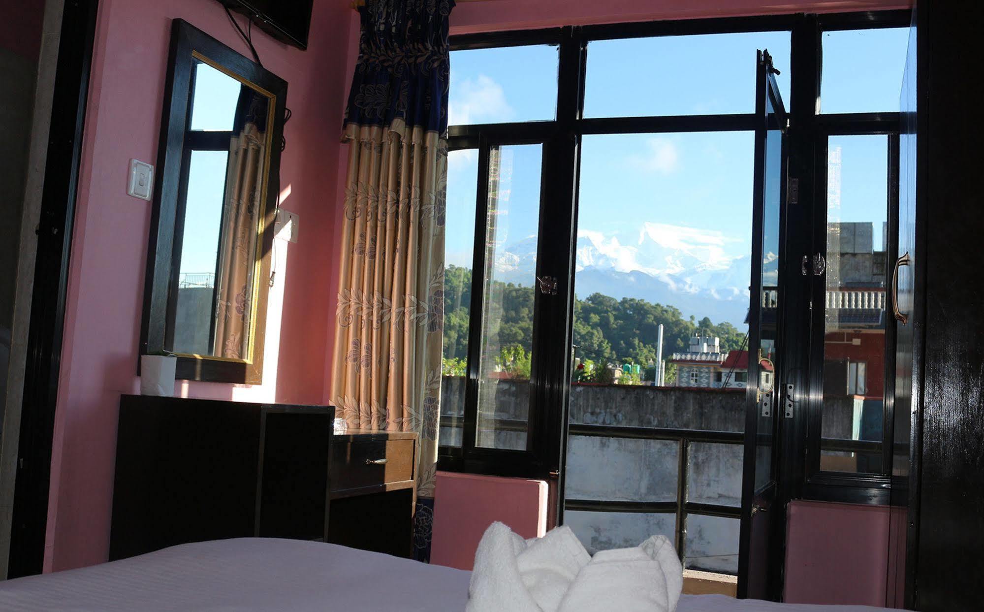 Hotel Buttercup Ποκάρα Εξωτερικό φωτογραφία