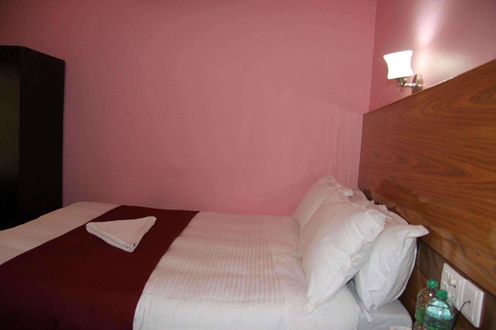 Hotel Buttercup Ποκάρα Εξωτερικό φωτογραφία